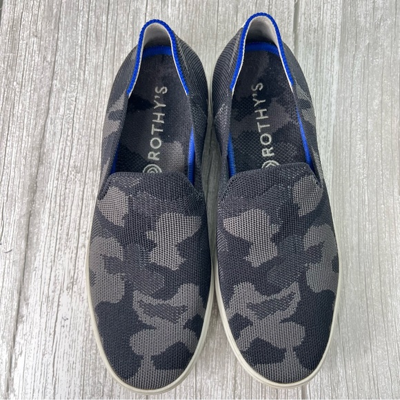 Rothy's The Sneaker in Gray Camo 7.5 - Picture 9 of 11